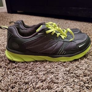 Men's Starter sneakers